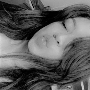 Meet your Posher, Angie